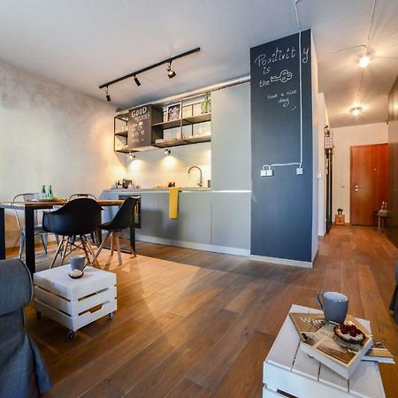 Tamka Chopin Apartment Варшава Екстер'єр фото