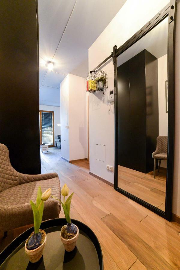 Tamka Chopin Apartment Варшава Екстер'єр фото