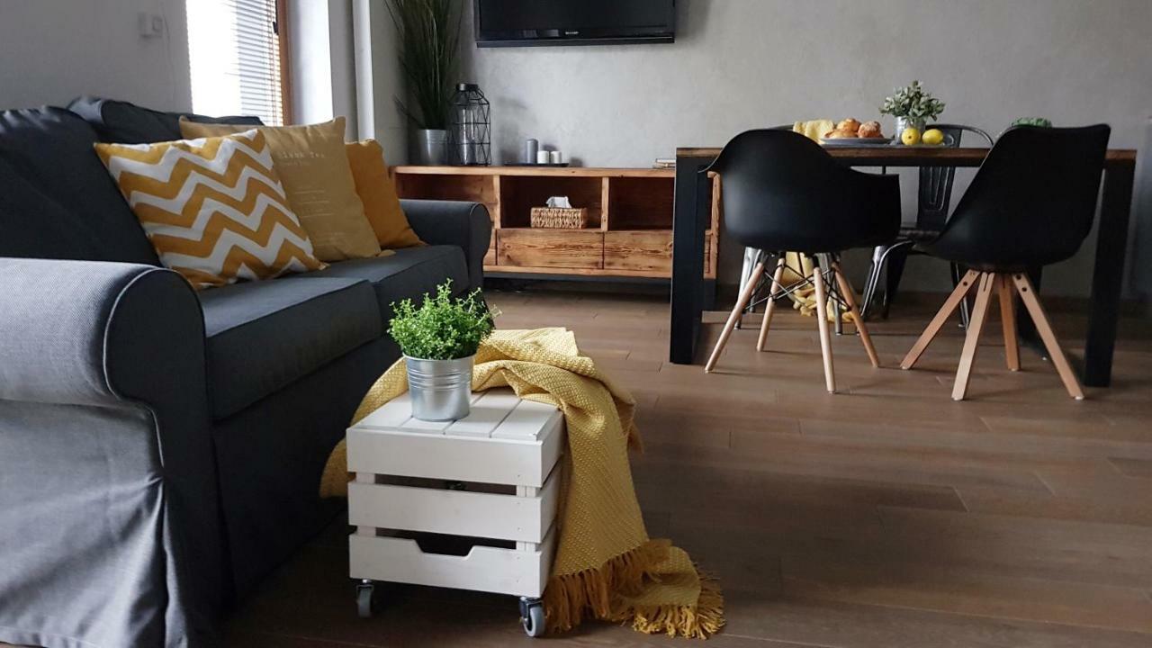 Tamka Chopin Apartment Варшава Екстер'єр фото